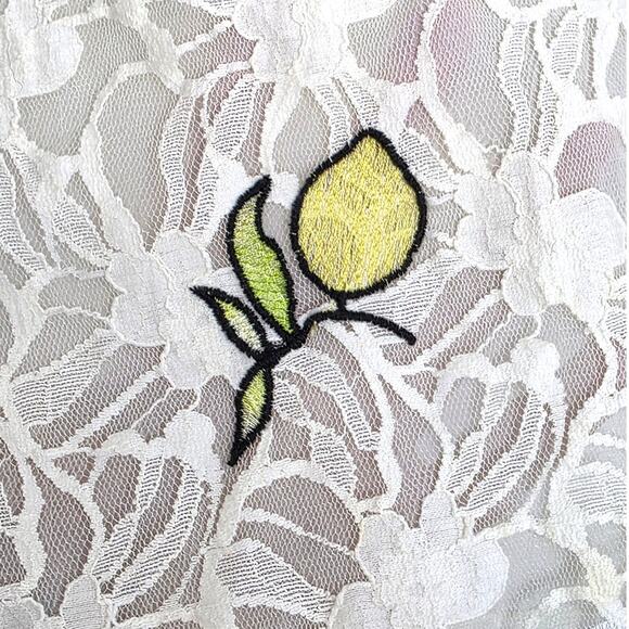 Floreat by Anthropologie Lemon Lace Cami Blouse PJ Top Size Small - Picture 8 of 11